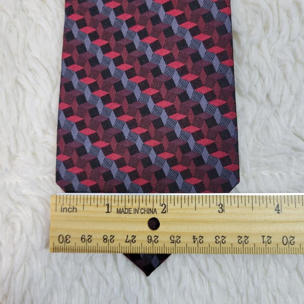 Van‎ Heusen Silk Foulard Necktie Men's 3-D Print Burgundy Red Gray Diamond Tie